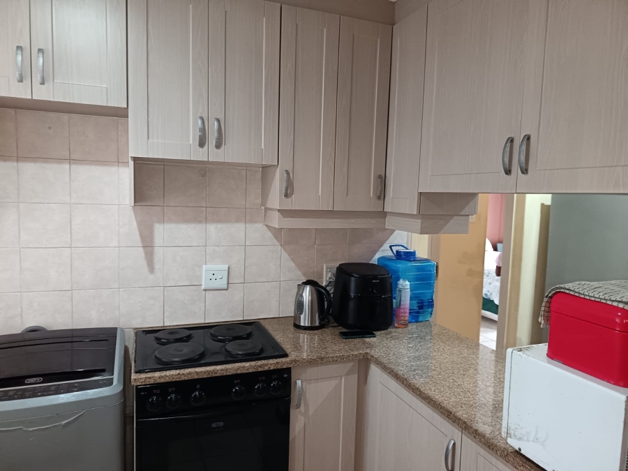 2 Bedroom Property for Sale in Essenwood KwaZulu-Natal