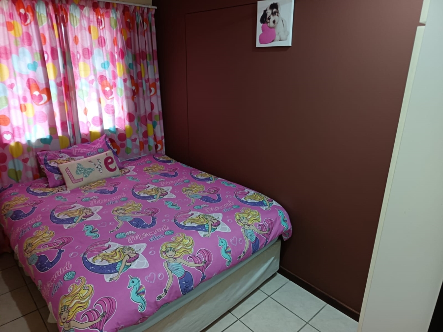 2 Bedroom Property for Sale in Essenwood KwaZulu-Natal