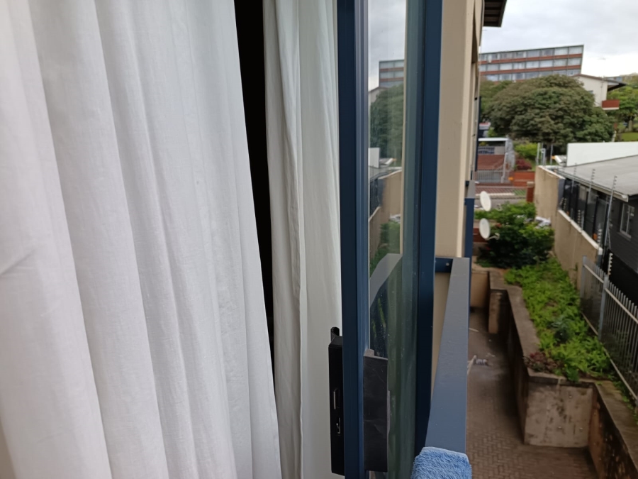 2 Bedroom Property for Sale in Essenwood KwaZulu-Natal