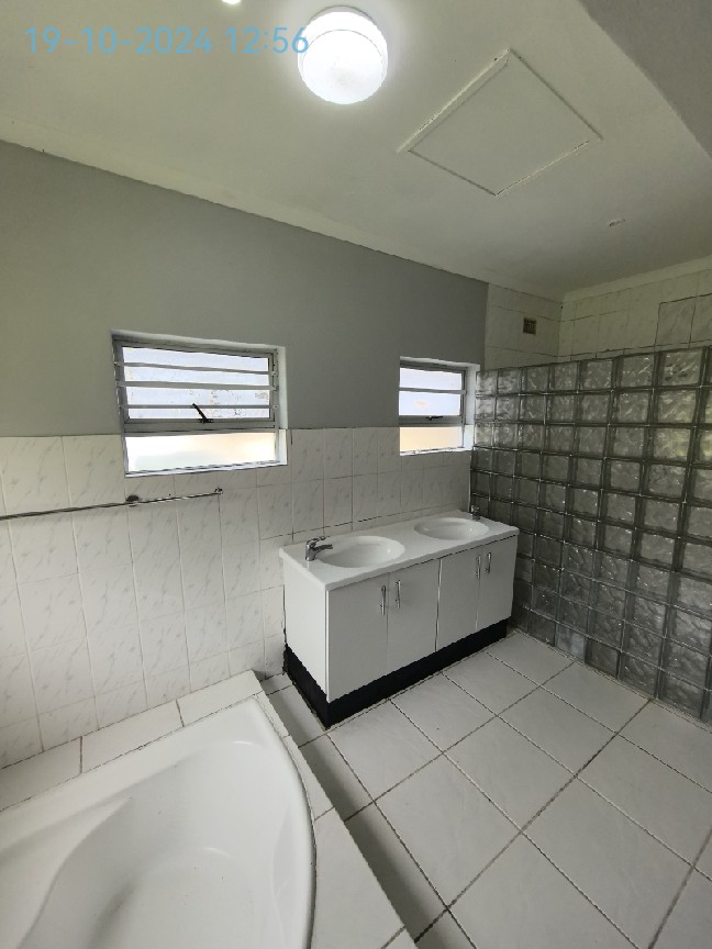 To Let 2 Bedroom Property for Rent in Veld En Vlei KwaZulu-Natal