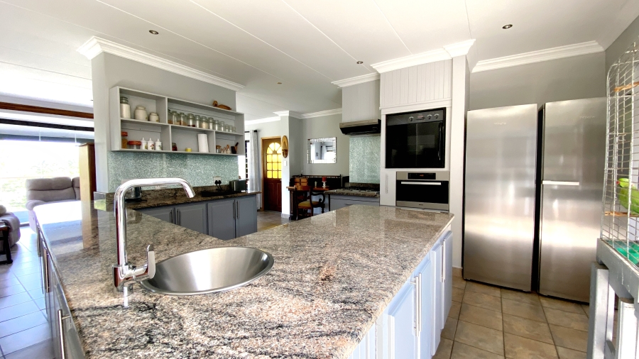 3 Bedroom Property for Sale in Elysium KwaZulu-Natal