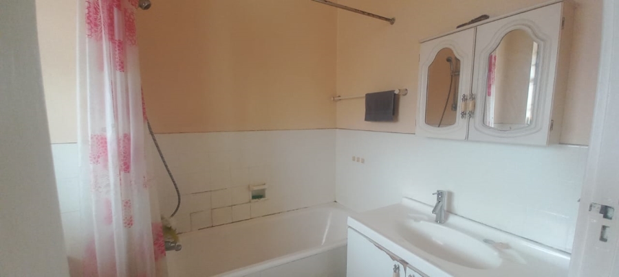 2 Bedroom Property for Sale in Glenwood KwaZulu-Natal