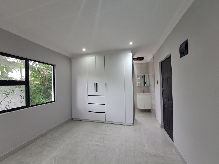 1 Bedroom Property for Sale in Pinelands KwaZulu-Natal