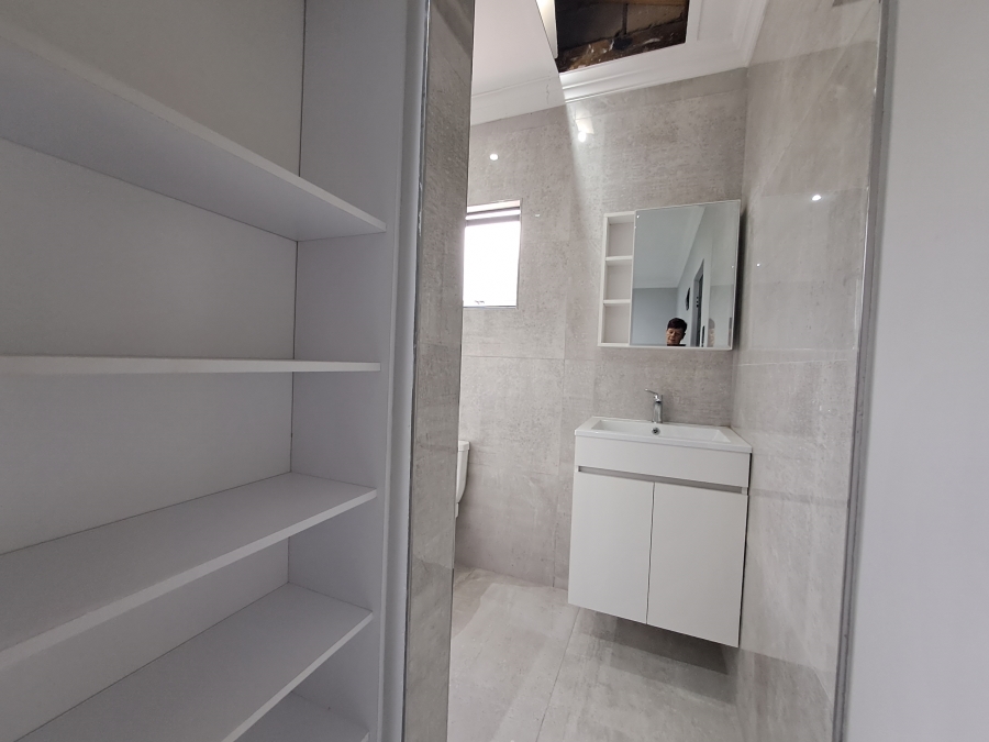 1 Bedroom Property for Sale in Pinelands KwaZulu-Natal