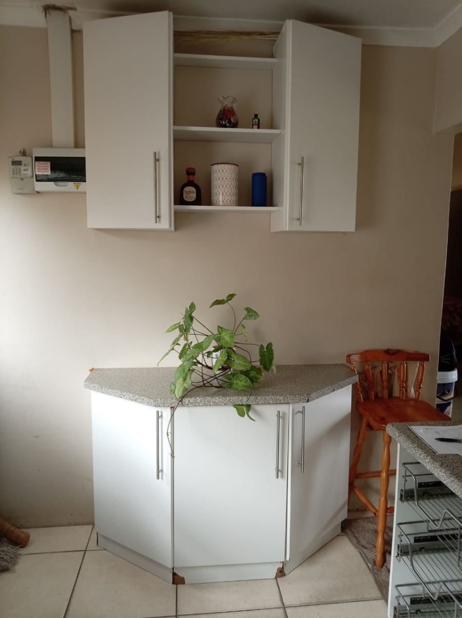 2 Bedroom Property for Sale in Ntuzuma KwaZulu-Natal