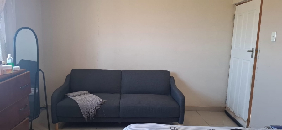 2 Bedroom Property for Sale in Ntuzuma KwaZulu-Natal