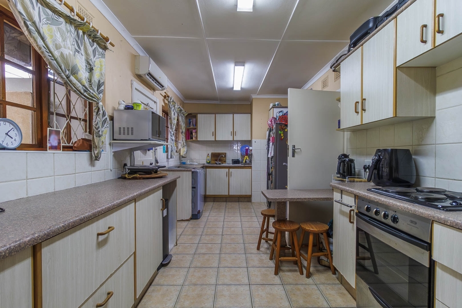 5 Bedroom Property for Sale in Westville Central KwaZulu-Natal