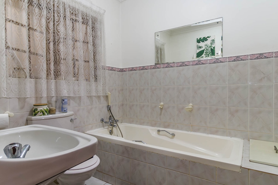 5 Bedroom Property for Sale in Westville Central KwaZulu-Natal