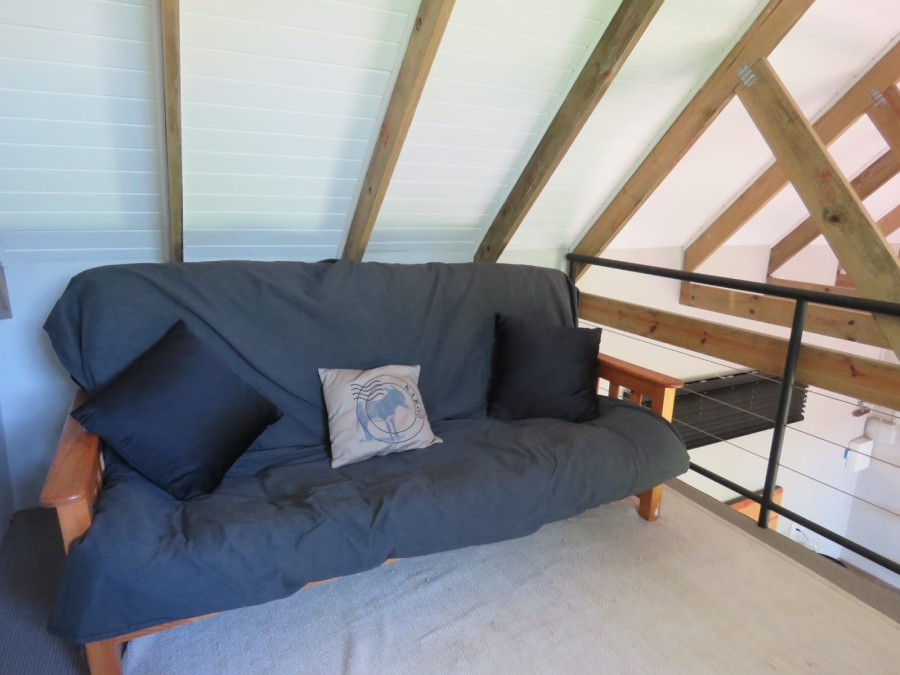 To Let 2 Bedroom Property for Rent in Crestholme KwaZulu-Natal