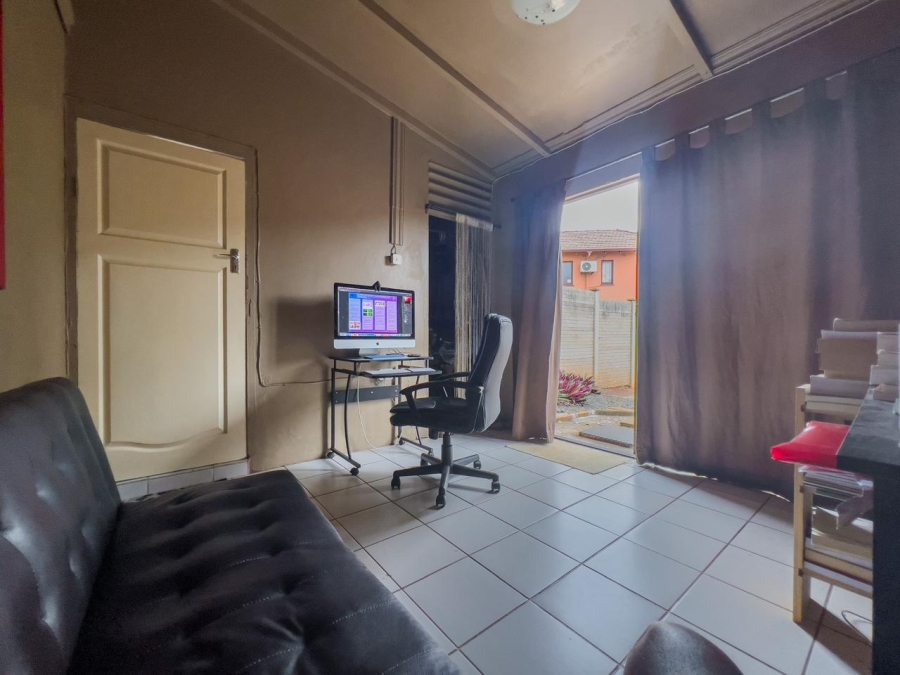 1 Bedroom Property for Sale in Umbilo KwaZulu-Natal