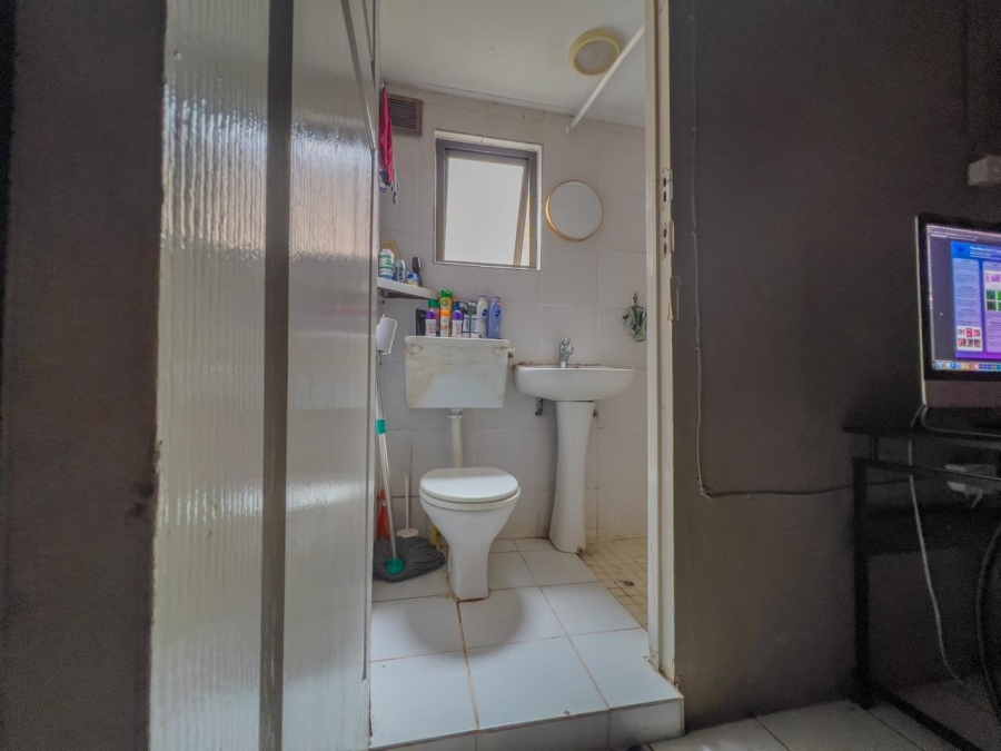 1 Bedroom Property for Sale in Umbilo KwaZulu-Natal