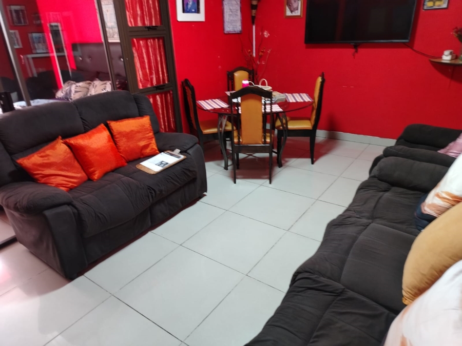 2 Bedroom Property for Sale in Durban Central KwaZulu-Natal