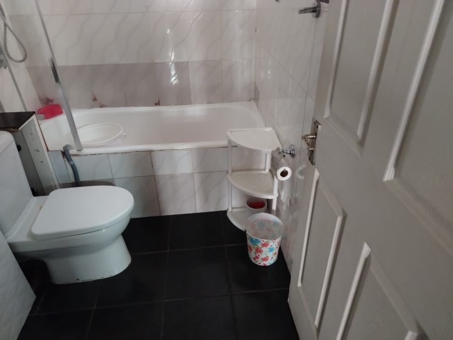 2 Bedroom Property for Sale in Durban Central KwaZulu-Natal