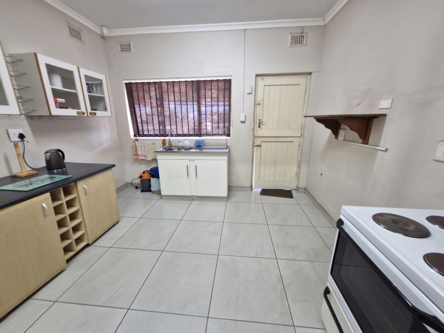 To Let 3 Bedroom Property for Rent in Montclair KwaZulu-Natal