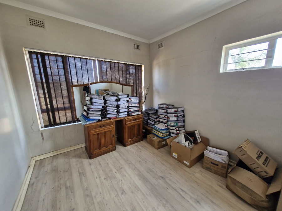 To Let 3 Bedroom Property for Rent in Montclair KwaZulu-Natal