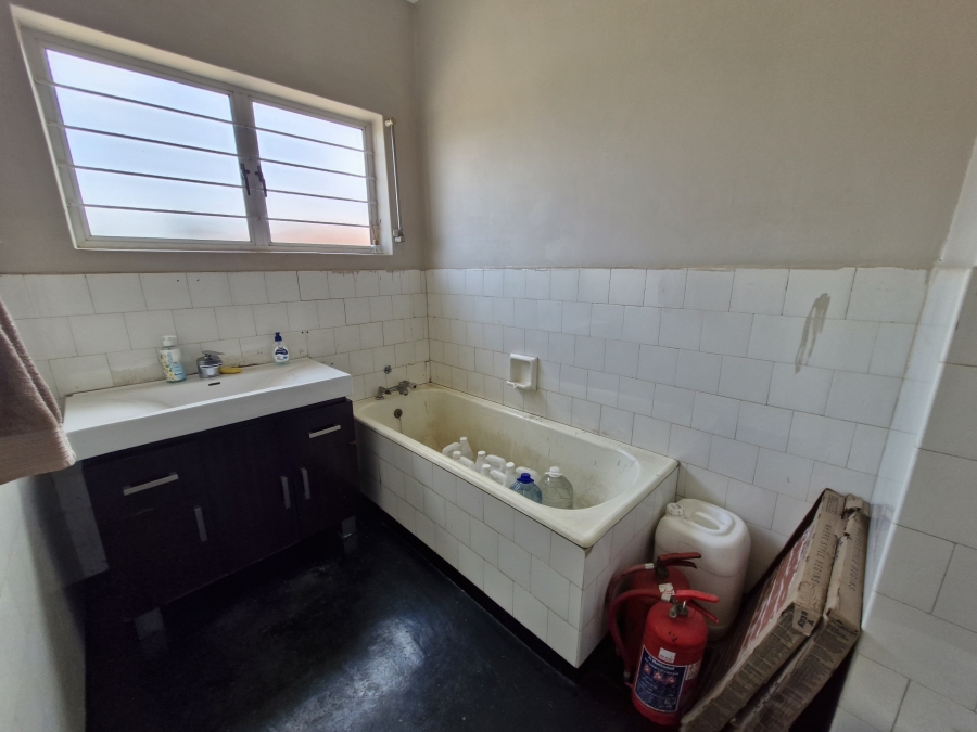 To Let 3 Bedroom Property for Rent in Montclair KwaZulu-Natal