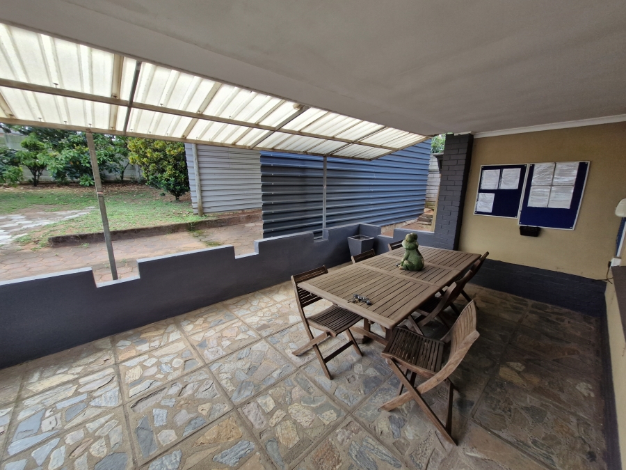 To Let 3 Bedroom Property for Rent in Montclair KwaZulu-Natal