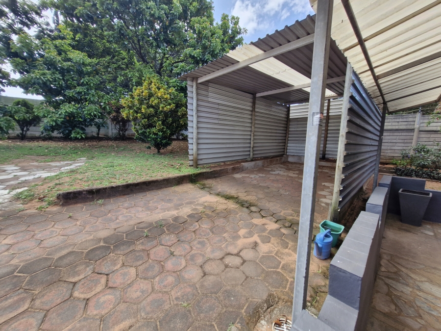 To Let 3 Bedroom Property for Rent in Montclair KwaZulu-Natal