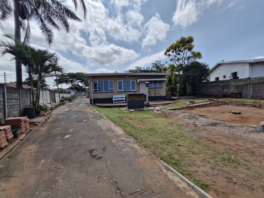 To Let 3 Bedroom Property for Rent in Montclair KwaZulu-Natal