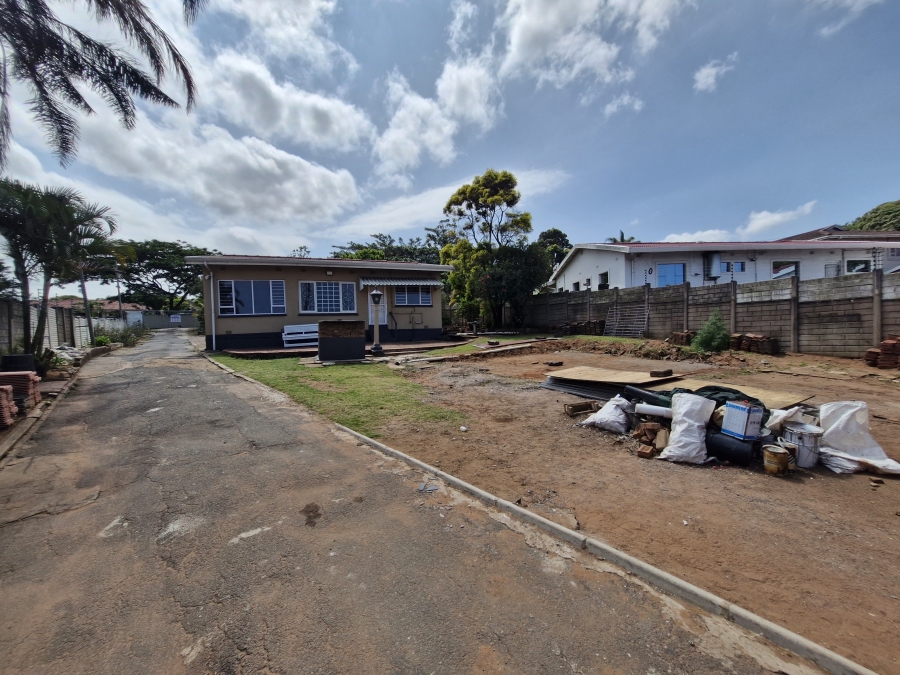 To Let 3 Bedroom Property for Rent in Montclair KwaZulu-Natal