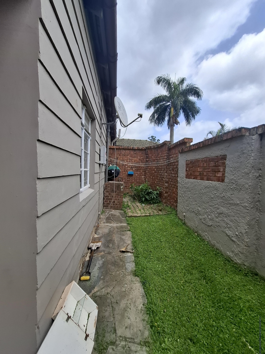 To Let 1 Bedroom Property for Rent in Manors KwaZulu-Natal