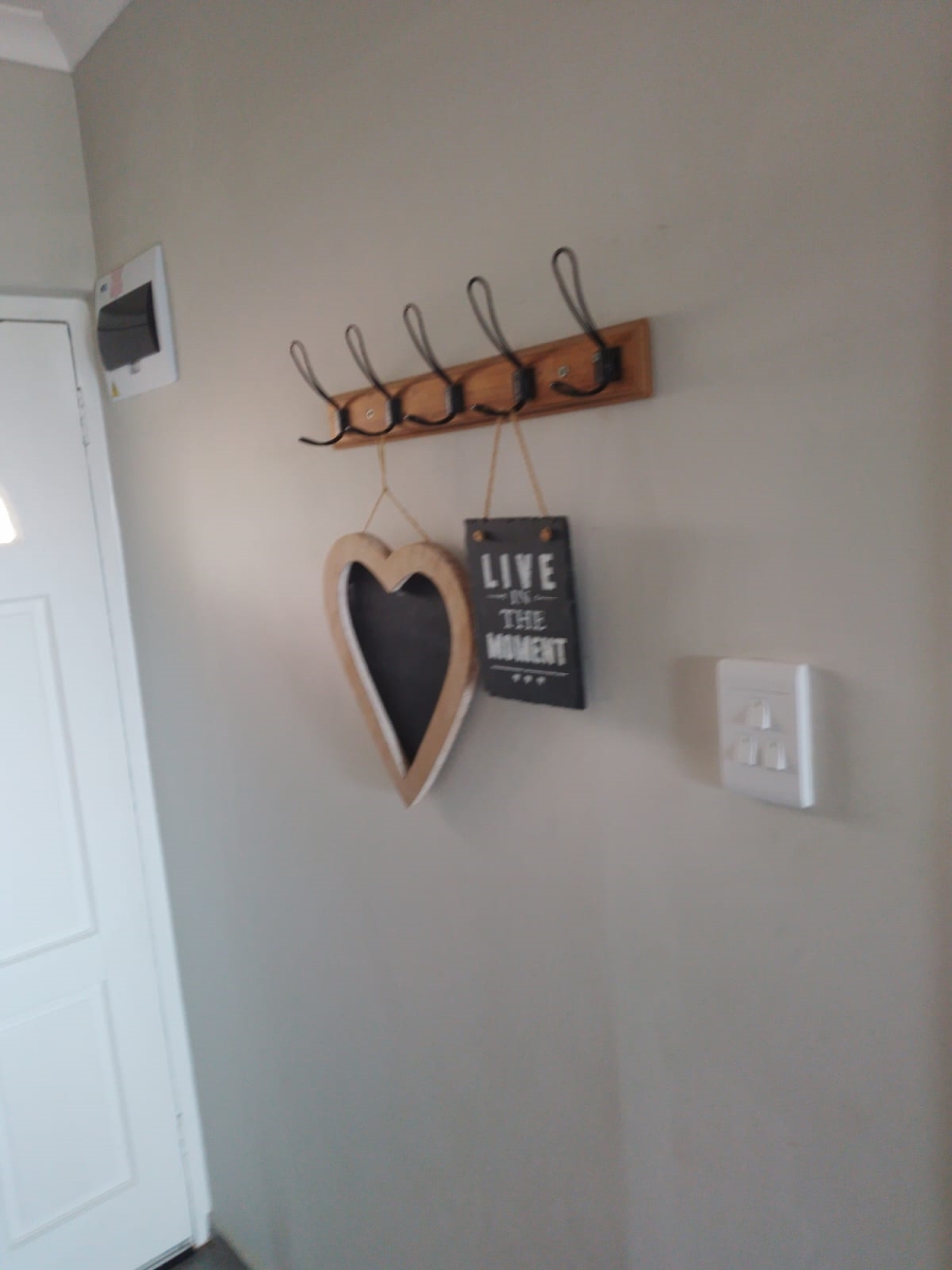 To Let 2 Bedroom Property for Rent in Ballito Central KwaZulu-Natal