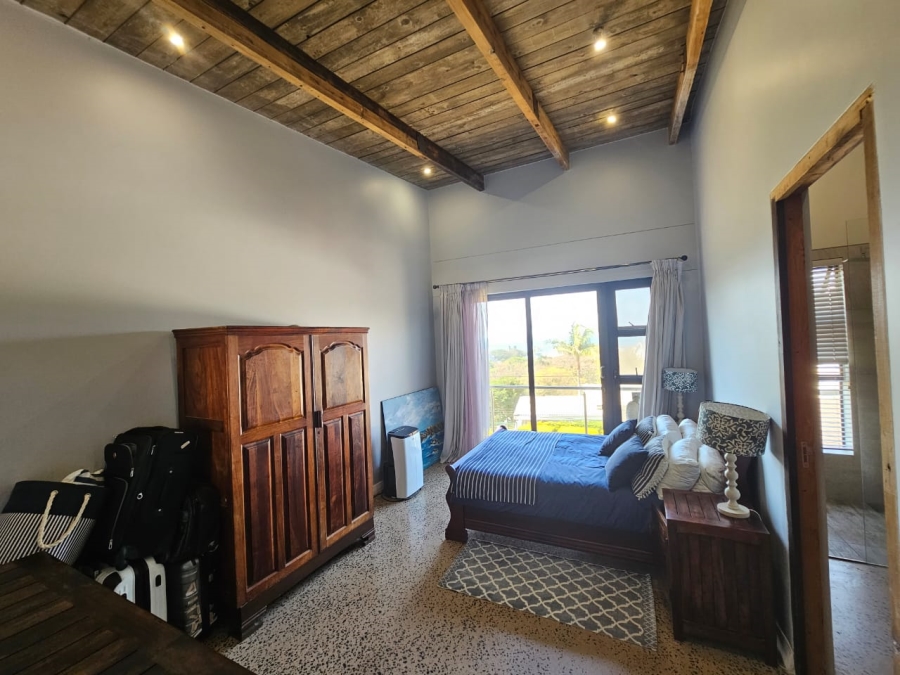 5 Bedroom Property for Sale in Salt Rock KwaZulu-Natal