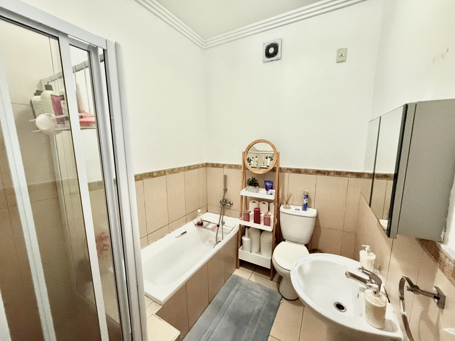 2 Bedroom Property for Sale in Umhlanga Ridge KwaZulu-Natal