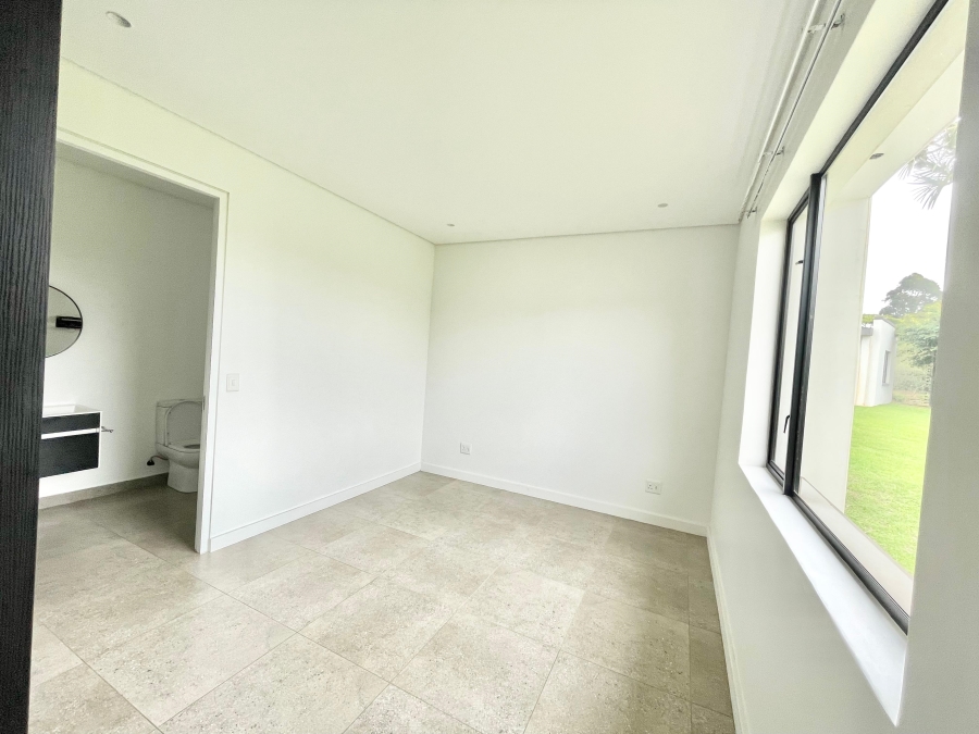 To Let 3 Bedroom Property for Rent in Sheffield Beach KwaZulu-Natal