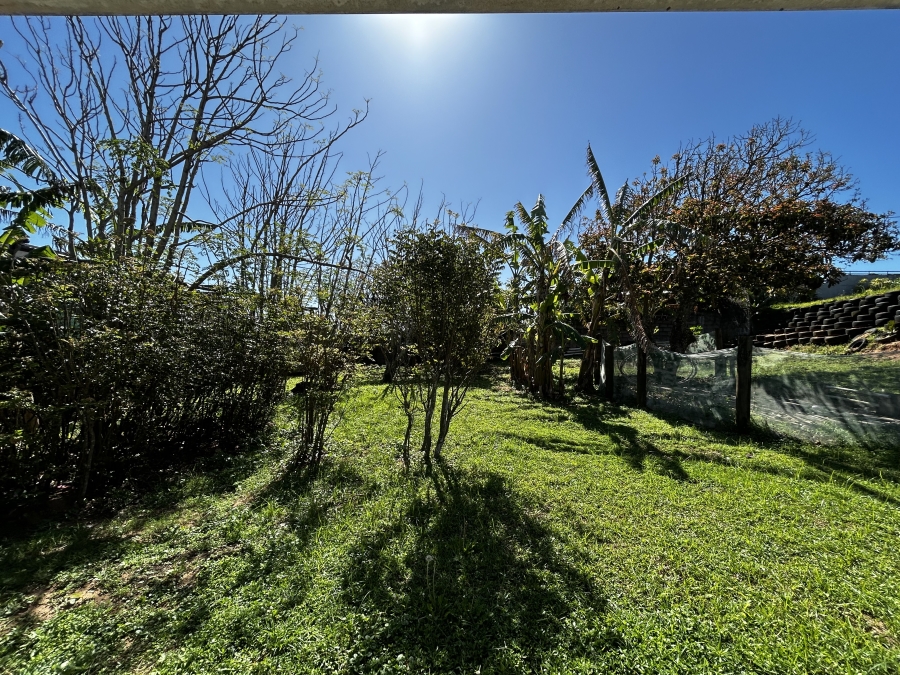 4 Bedroom Property for Sale in Tinley Manor KwaZulu-Natal