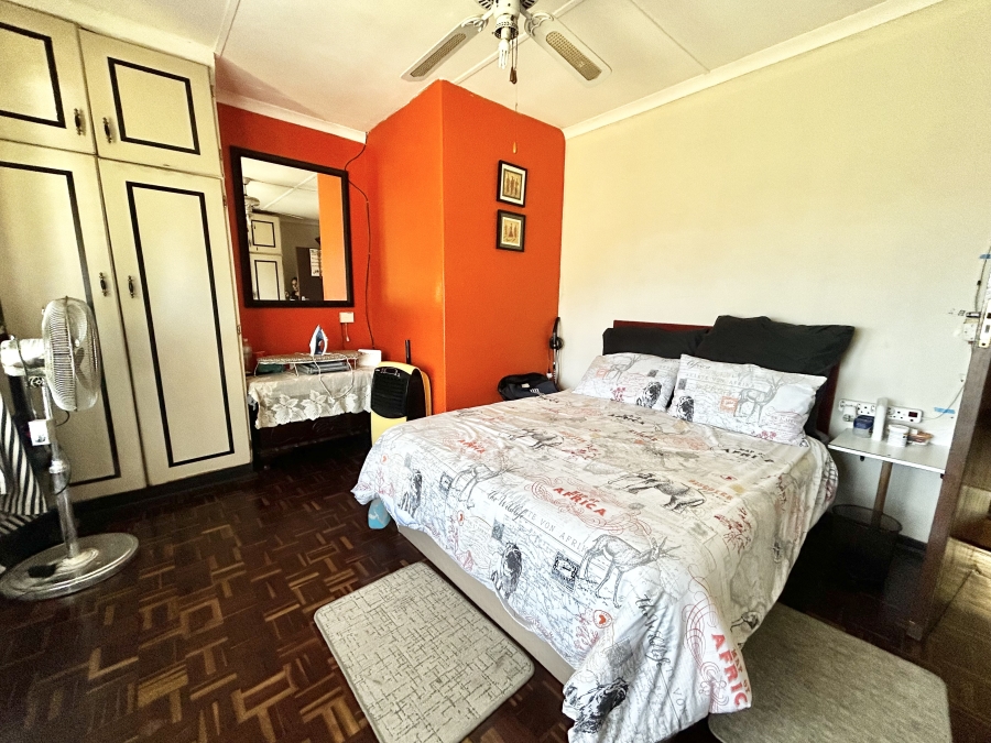 4 Bedroom Property for Sale in Tinley Manor KwaZulu-Natal