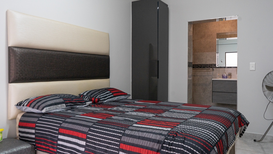 4 Bedroom Property for Sale in Seaward Estate KwaZulu-Natal