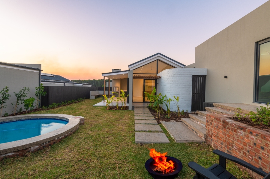 4 Bedroom Property for Sale in Elaleni Coastal Forest Estate KwaZulu-Natal