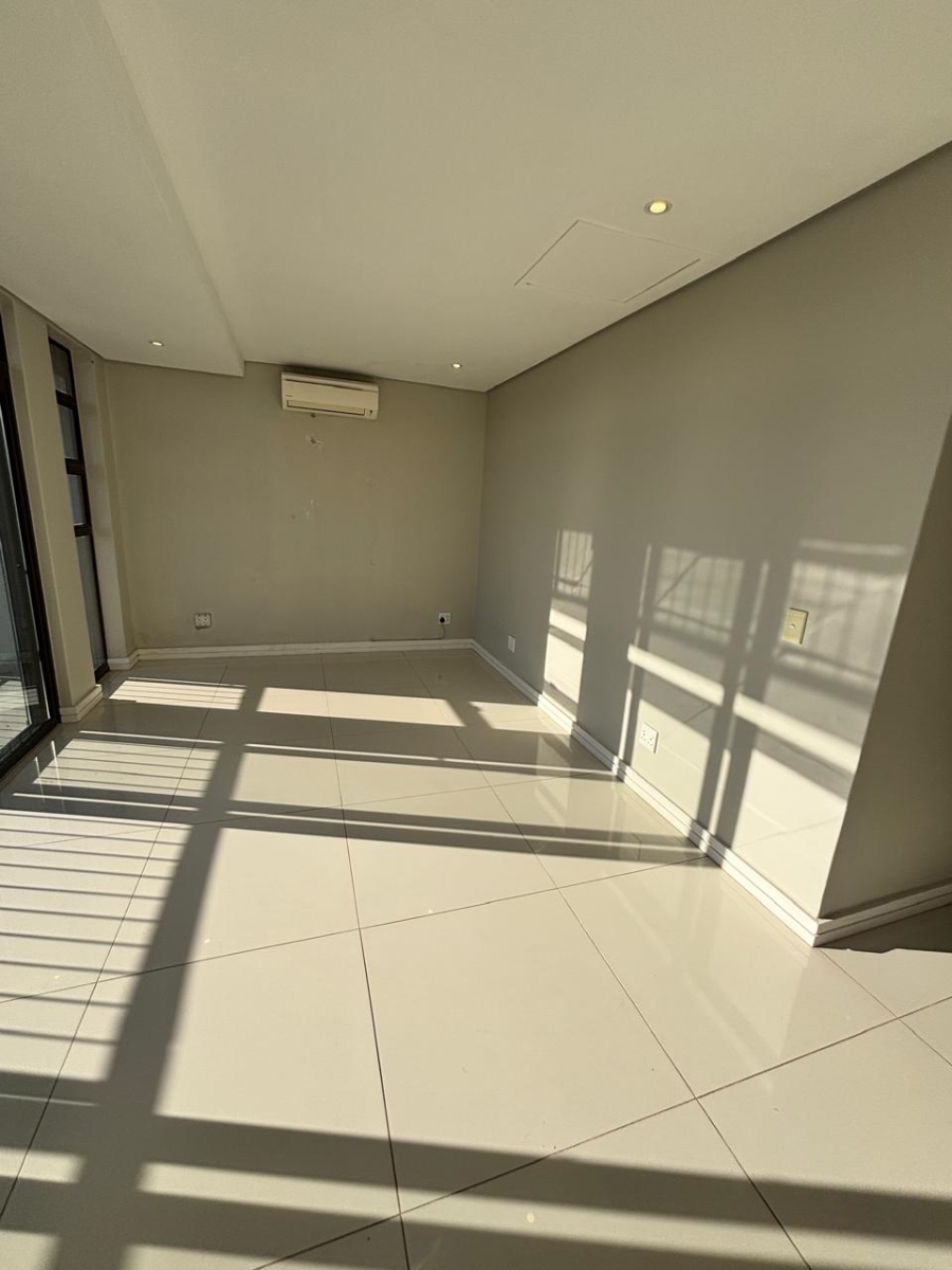 5 Bedroom Property for Sale in Izinga KwaZulu-Natal