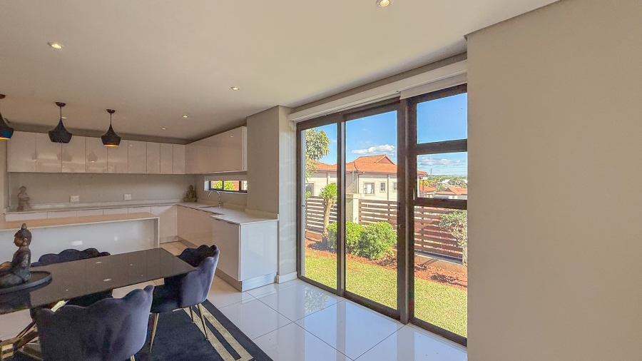 5 Bedroom Property for Sale in Izinga KwaZulu-Natal