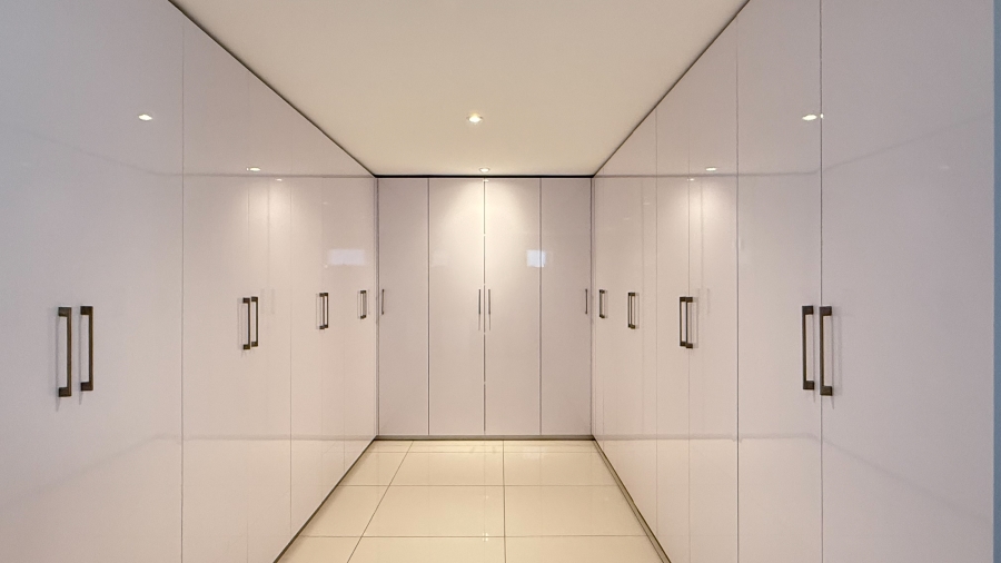 5 Bedroom Property for Sale in Izinga KwaZulu-Natal