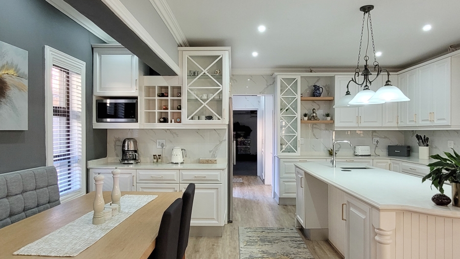 4 Bedroom Property for Sale in Izinga KwaZulu-Natal