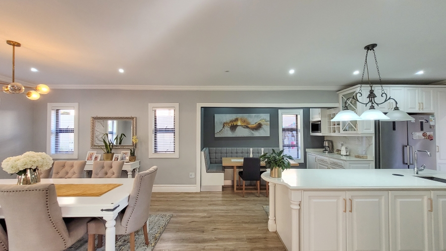 4 Bedroom Property for Sale in Izinga KwaZulu-Natal