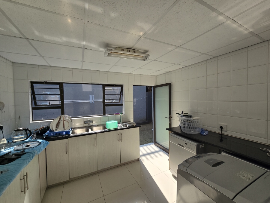 10 Bedroom Property for Sale in Ballito Central KwaZulu-Natal