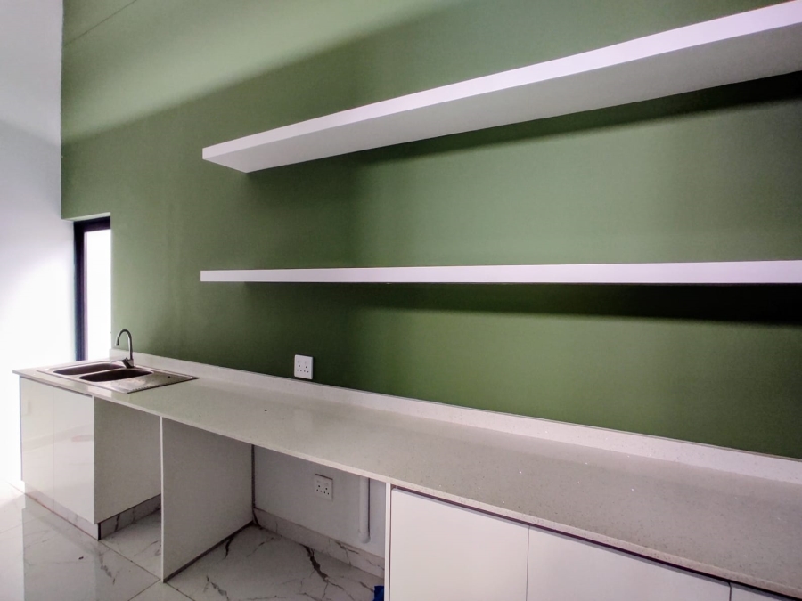 To Let 4 Bedroom Property for Rent in Palm Lakes Estate KwaZulu-Natal