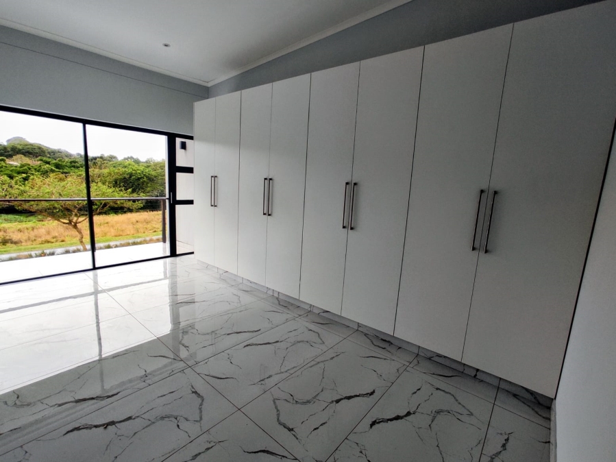 To Let 4 Bedroom Property for Rent in Palm Lakes Estate KwaZulu-Natal