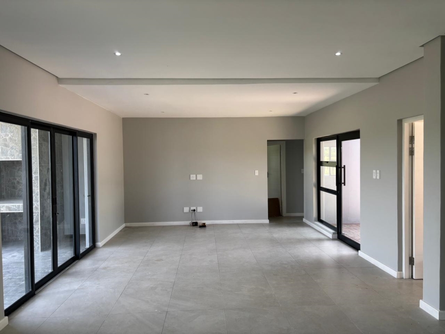 3 Bedroom Property for Sale in Palm Lakes Estate KwaZulu-Natal