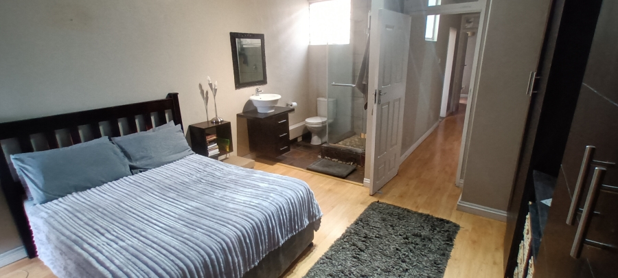 2 Bedroom Property for Sale in Morningside KwaZulu-Natal