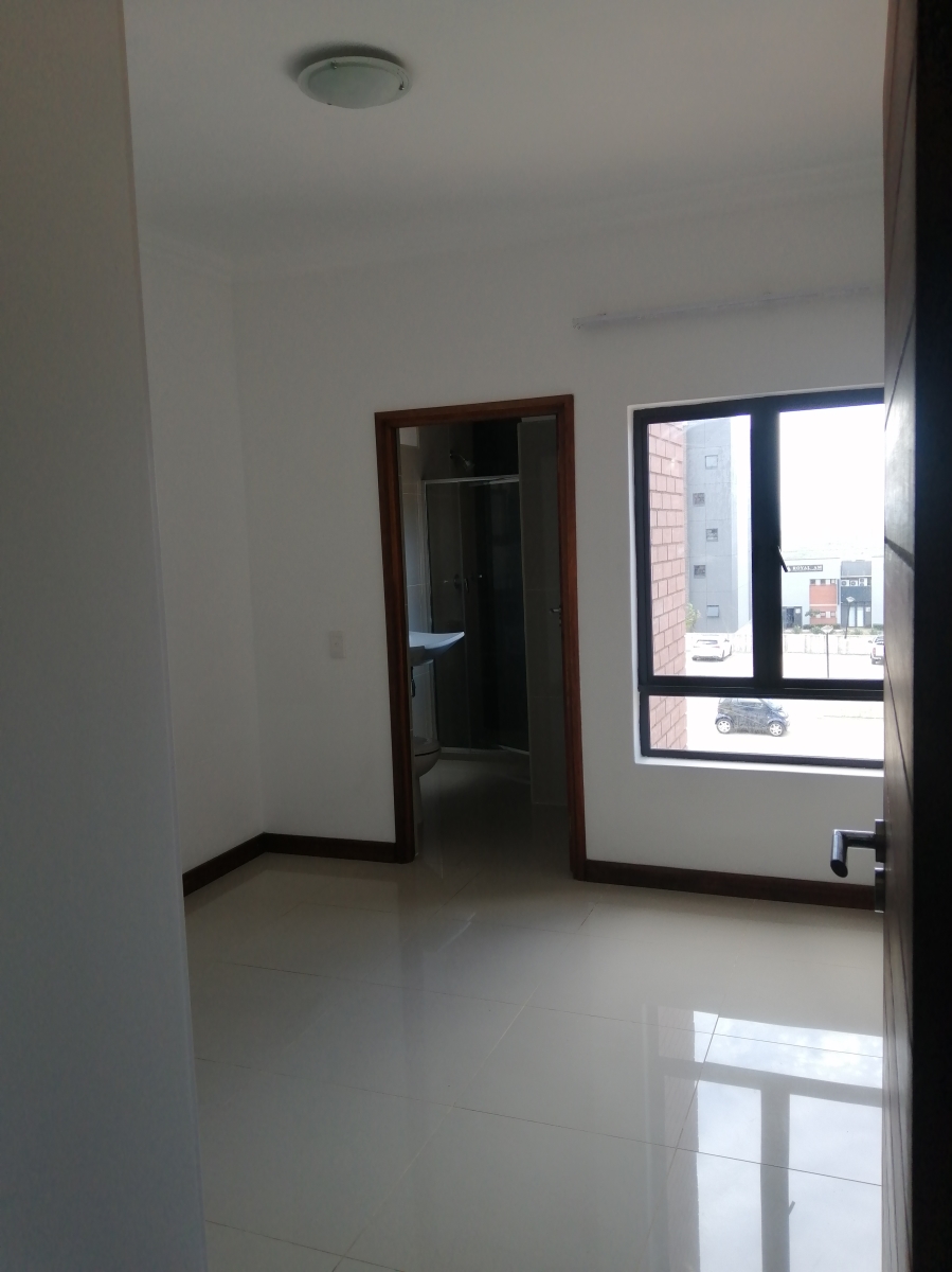 2 Bedroom Property for Sale in Umhlanga KwaZulu-Natal