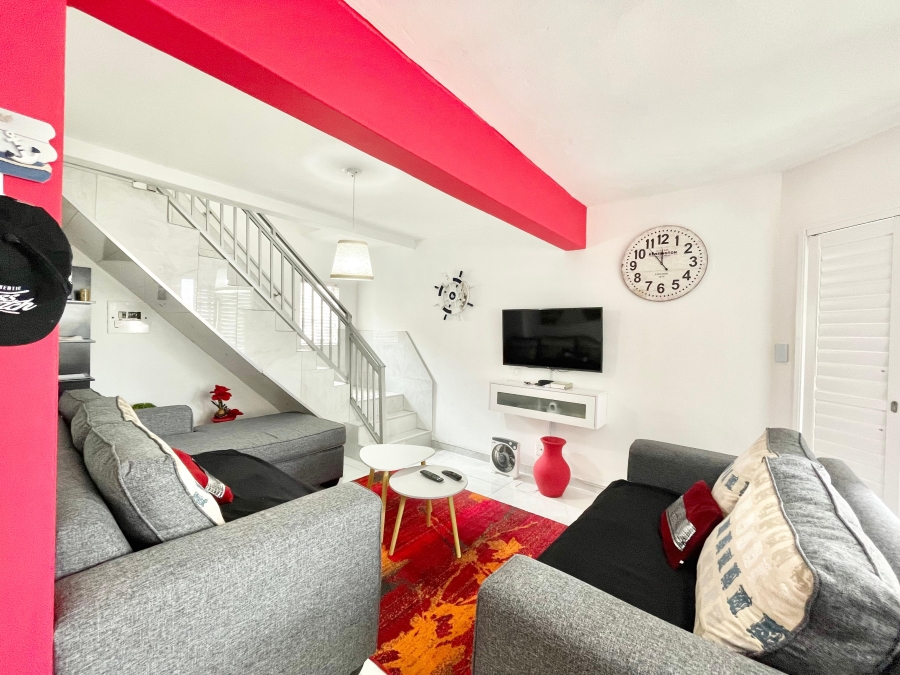 3 Bedroom Property for Sale in La Mercy KwaZulu-Natal