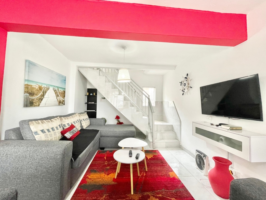 3 Bedroom Property for Sale in La Mercy KwaZulu-Natal