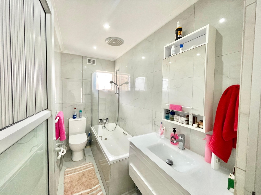 3 Bedroom Property for Sale in La Mercy KwaZulu-Natal