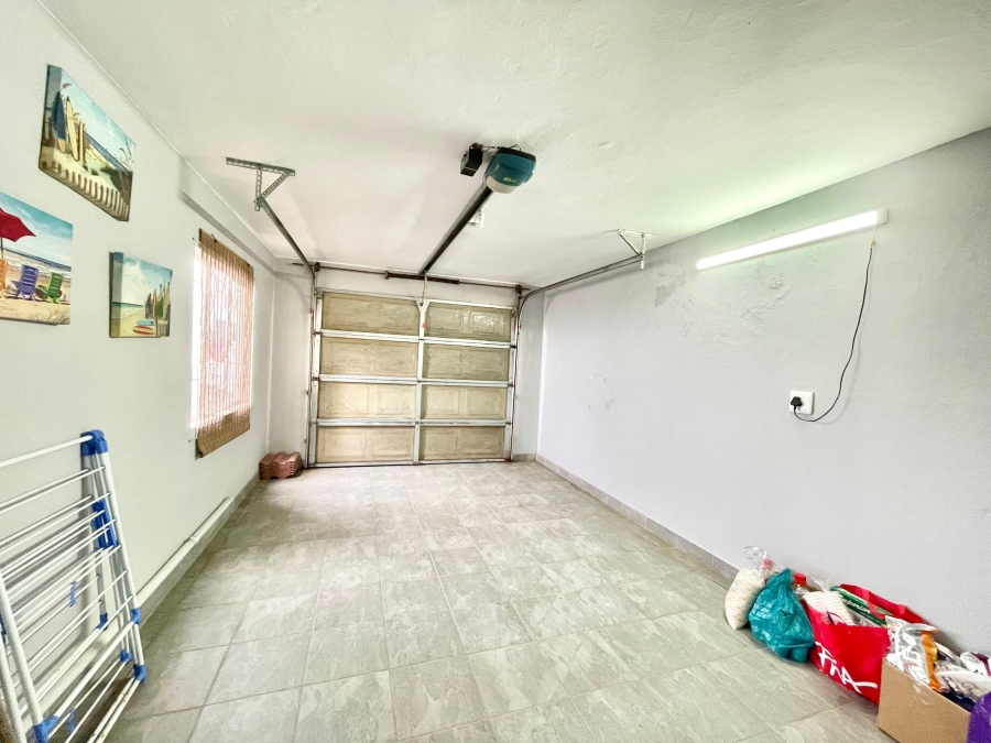 3 Bedroom Property for Sale in La Mercy KwaZulu-Natal