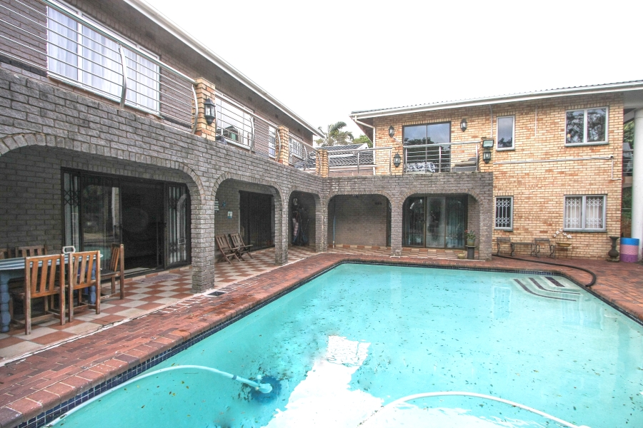 7 Bedroom Property for Sale in Amanzimtoti KwaZulu-Natal