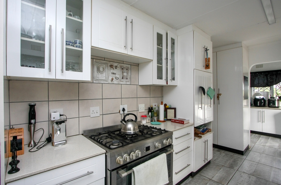 7 Bedroom Property for Sale in Amanzimtoti KwaZulu-Natal